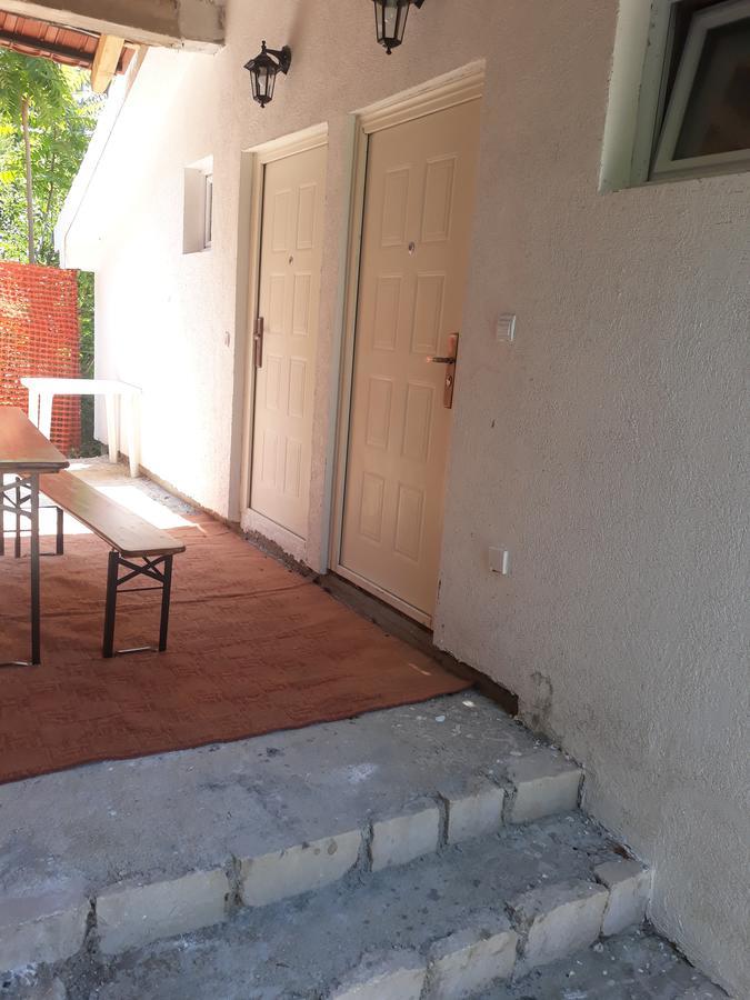 Apartmani Viza Risan Exterior photo